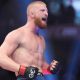 Bo Nickal celebra estreia com vitória no UFC