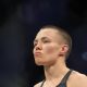 Rose Namajunas momentos antes de entrar em ação no Ultimate
