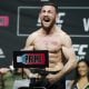 Merab Dvalishvili na pesagem cerimonial do UFC 298.