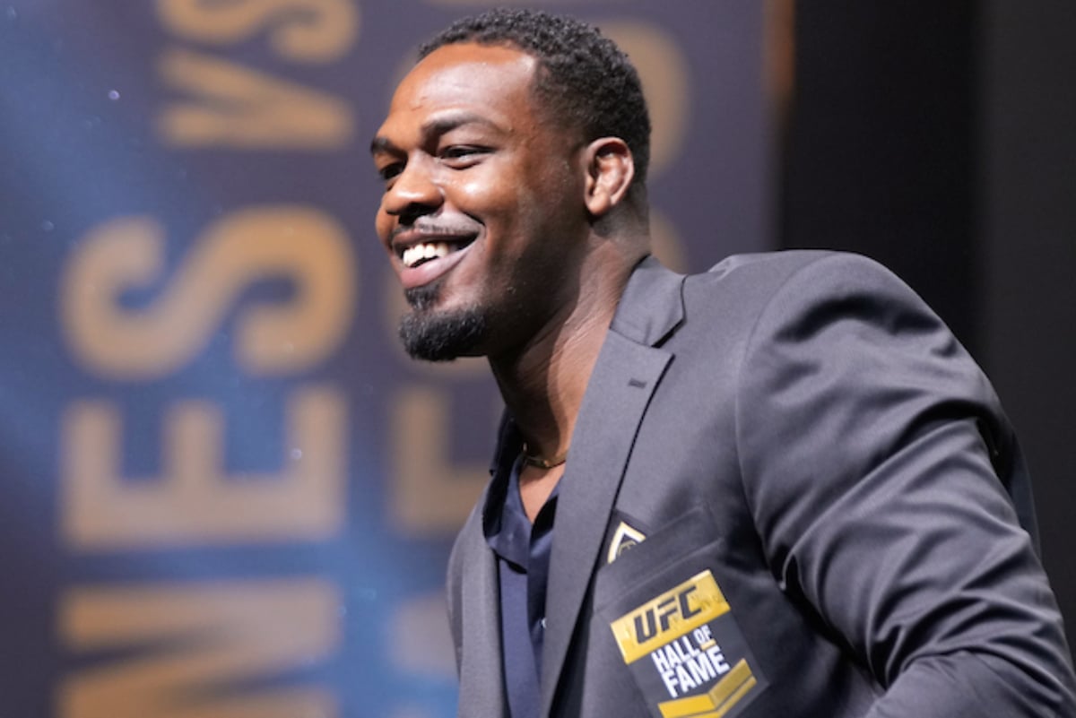Jon Jones é apontado por muitos como o maior lutador da história do MMA