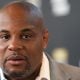Ex-campeão do UFC, Daniel Cormier integra o Hall da Fama da organização e atua como comentarista